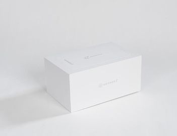 Kraft blanco acanaló la cubierta completa de las cajas con el casquillo y la parte inferior oscuros rígidos